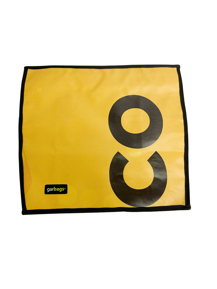 extraflap XL publicity banner black & yellow