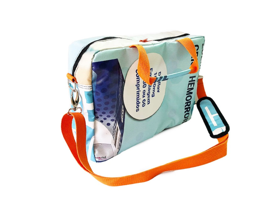 computer bag pet food package gray cat