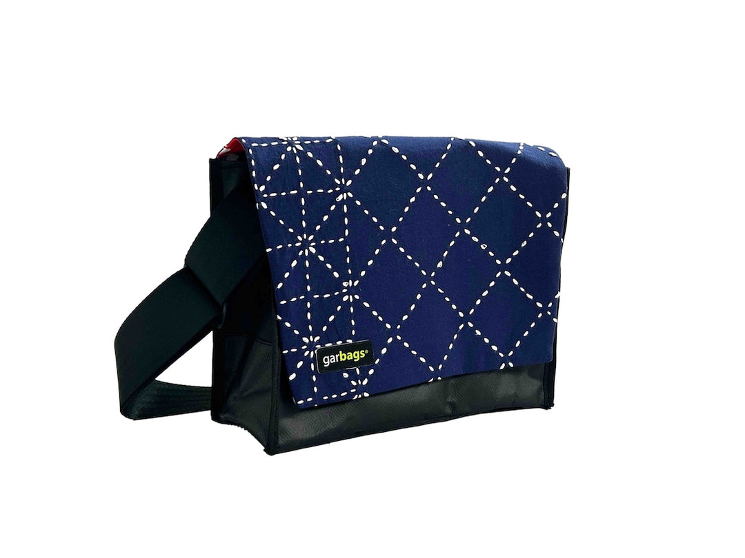 messenger bag M pub banner & blue kimono