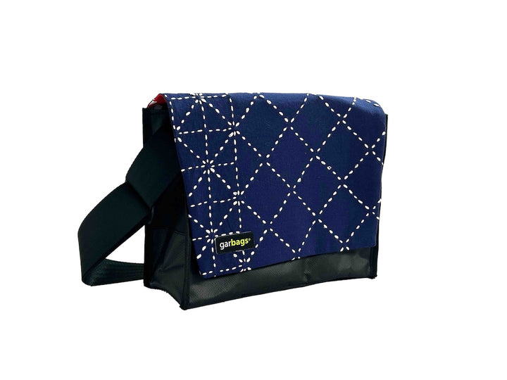 messenger bag M pub banner & blue kimono