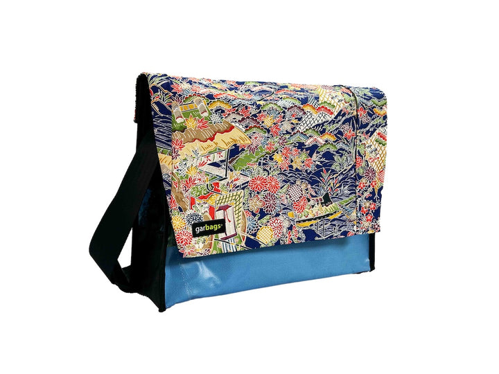 messenger bag XL pub banner & blue kimono