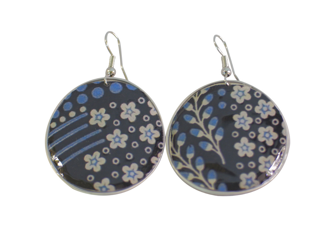 hook earrings white & blue flowers coffee capsules