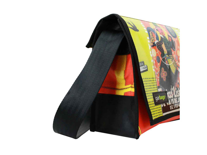 messenger bag M pub banner *lisbon exclusive* green & red