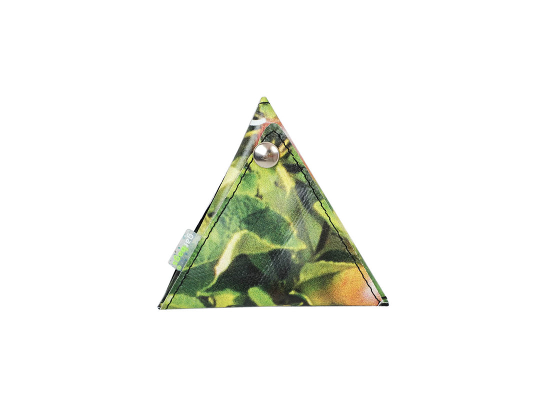 triangle purse publicity banner leaves pattern