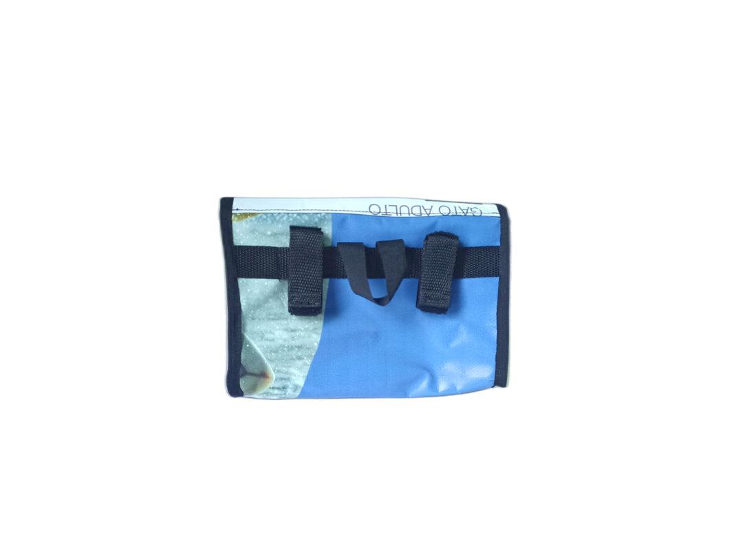 handlebar bag pet food package blue and white & brown cat