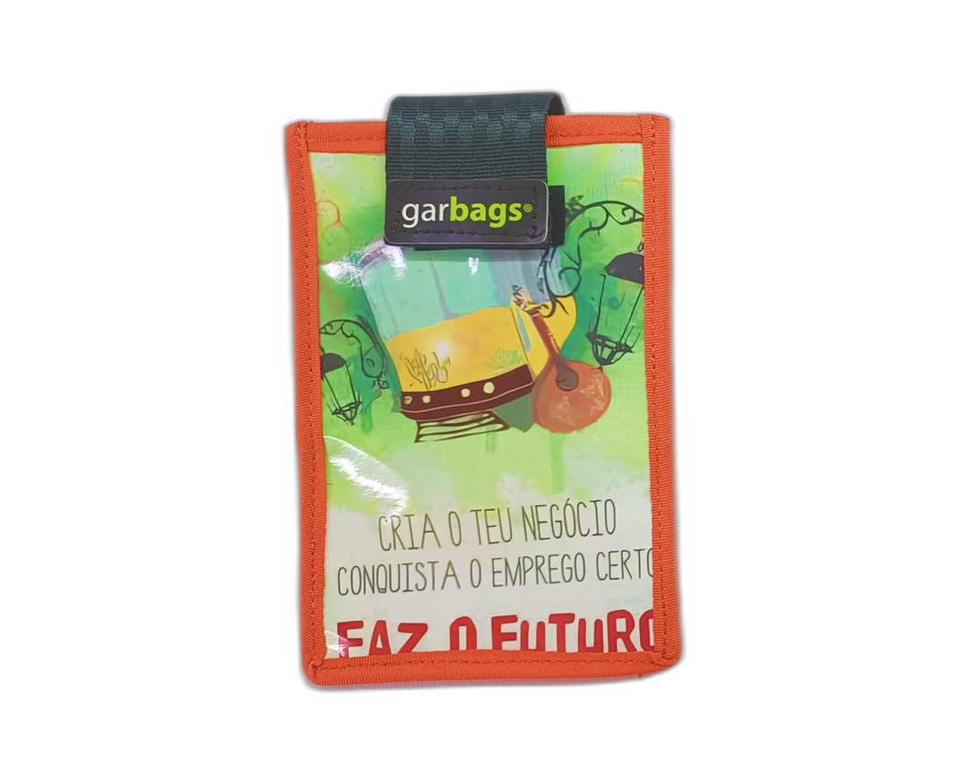 smartphone case magazine *lisbon exclusive* tram