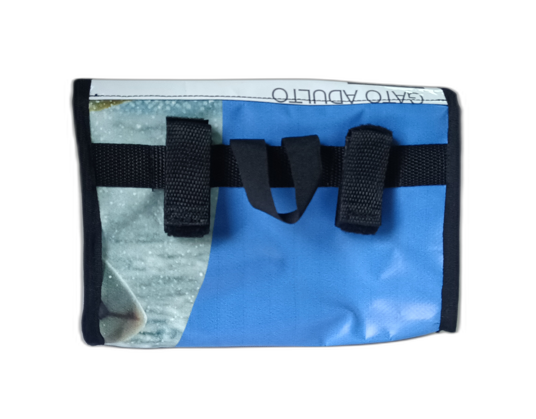 handlebar bag pet food package blue and white & brown cat