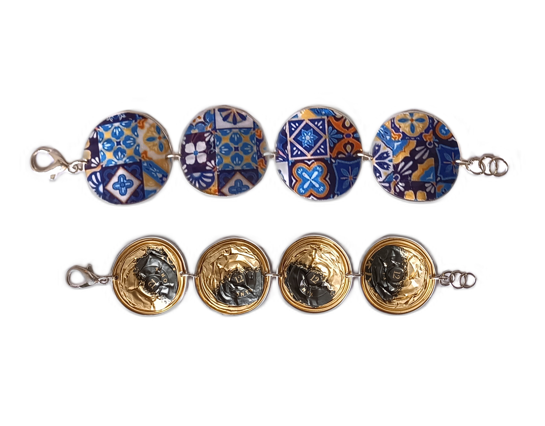 princess necklace coffee capsules portuguese tile blue and yellow