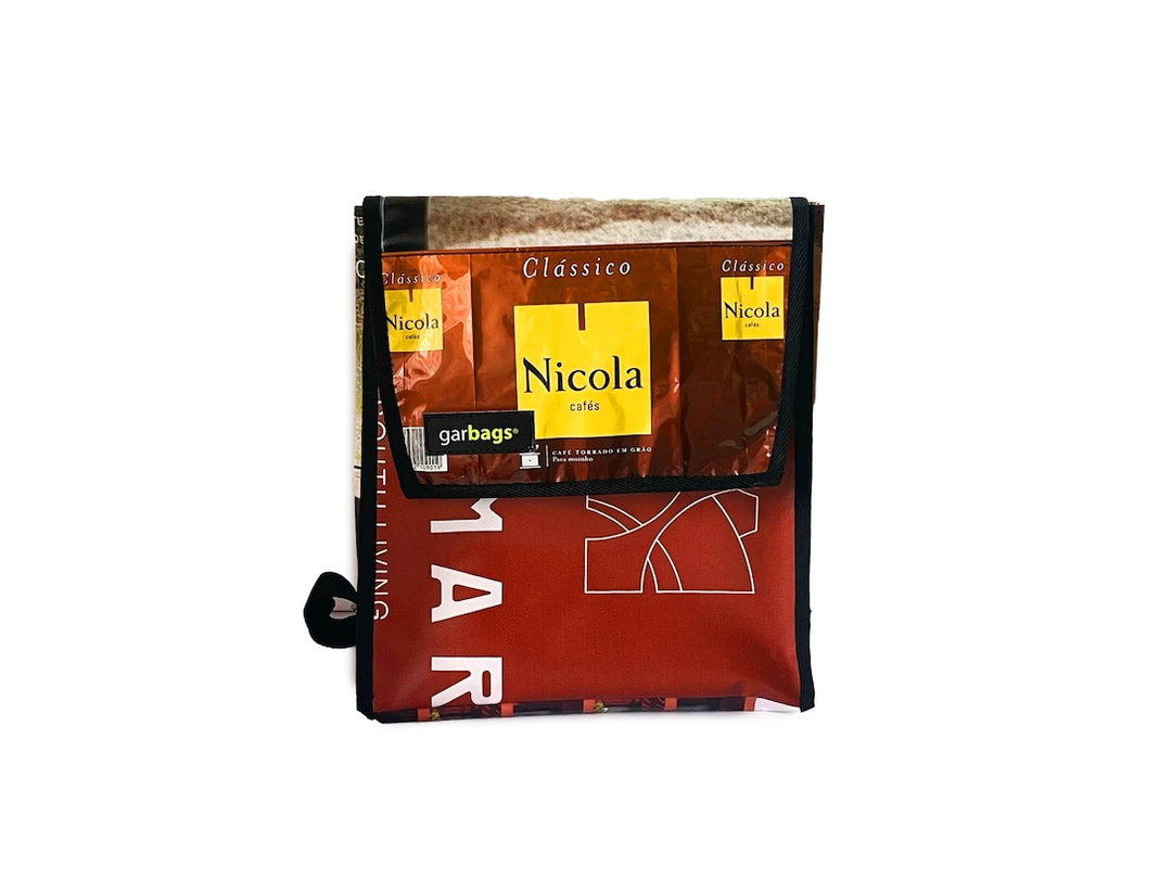 backpack XS publicity banner & yellow and brown coffee packages