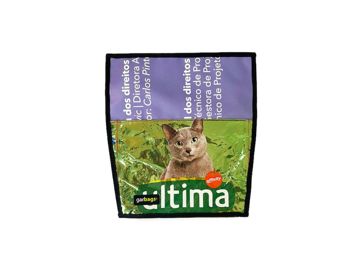 extraflap M cat food package bright green