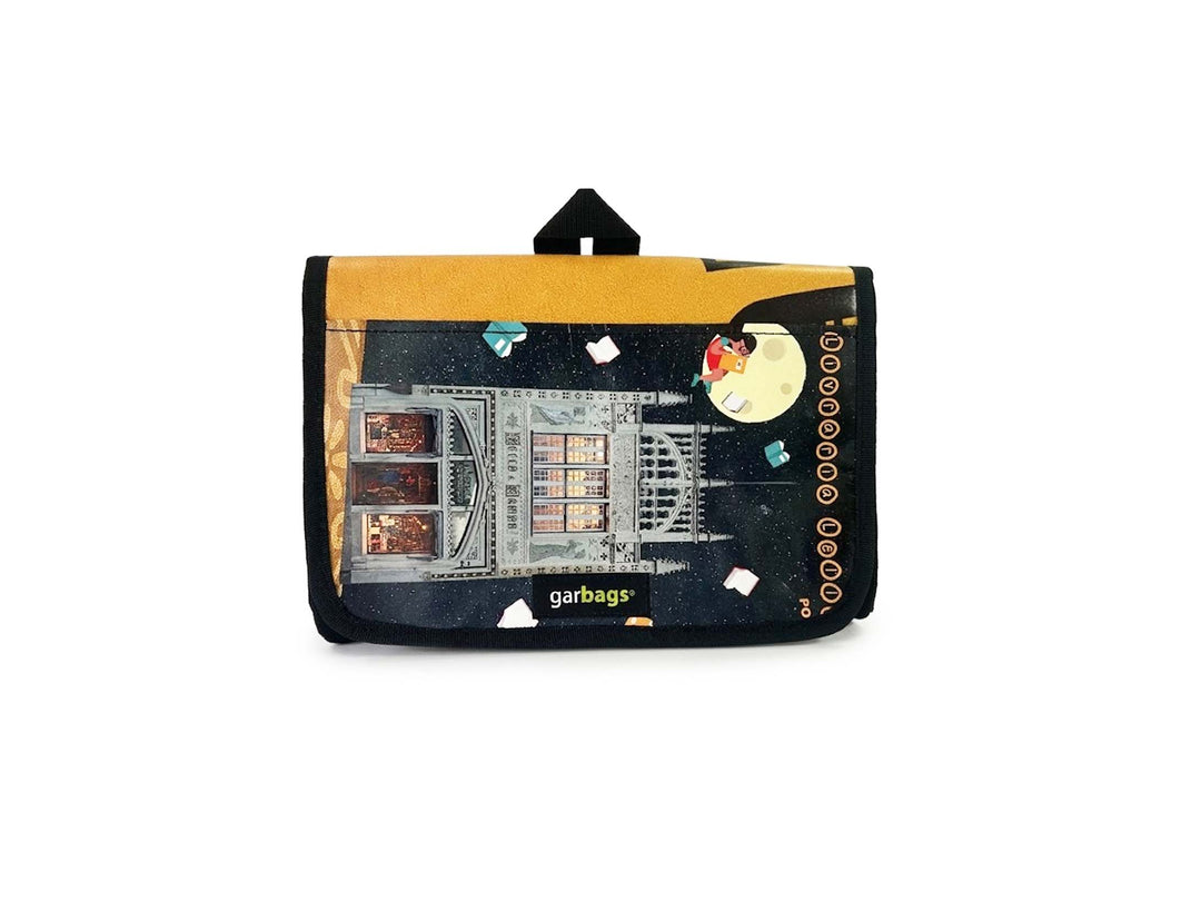 handlebar bag publicity banner porto livraria lello yellow