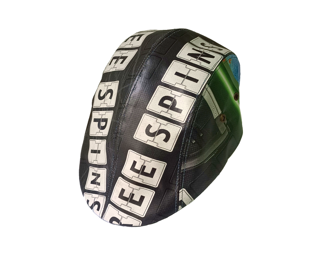 Portuguese Style Beret publicity banner black & white letters