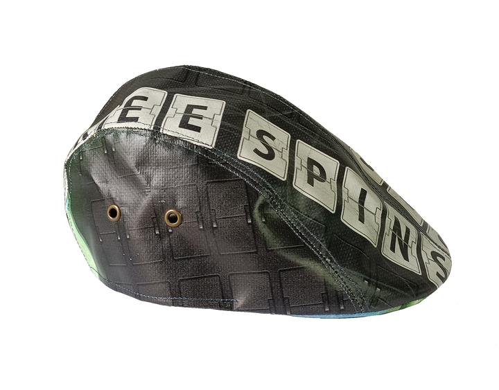 Portuguese Style Beret publicity banner black & white letters