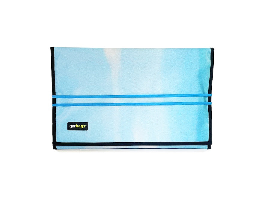 laptop 13″ case publicity banner light blue