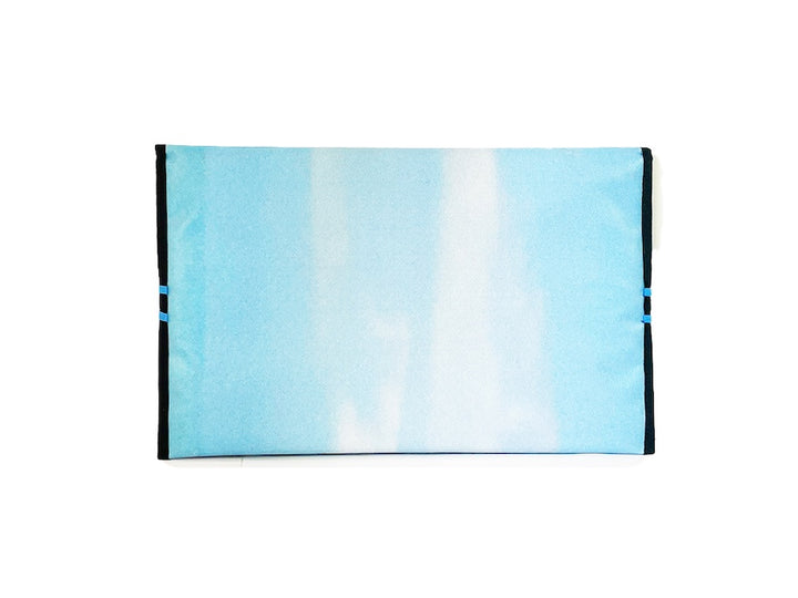 laptop 13″ case publicity banner light blue