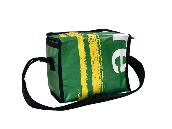Lunch bag dog food package golden retriever