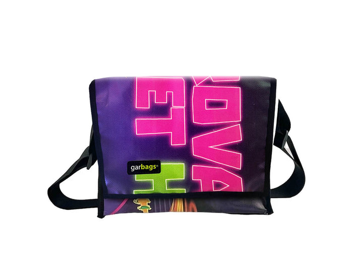 messenger bag M publicity banners purple & pink