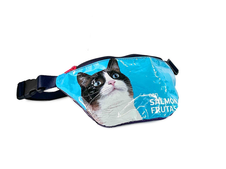 waist bag essentials pet food packages light blue, black & white cat