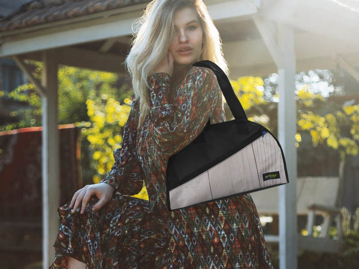 caramelly bag publicity banner & coffe package black - Garbags