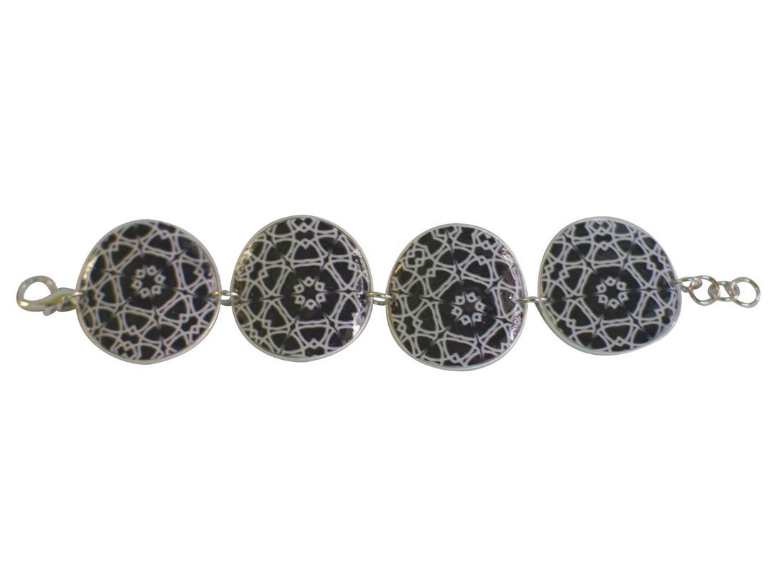 linked bracelet black & white kaleidoscope coffee capsules